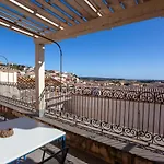 Apartament Hora Mare *